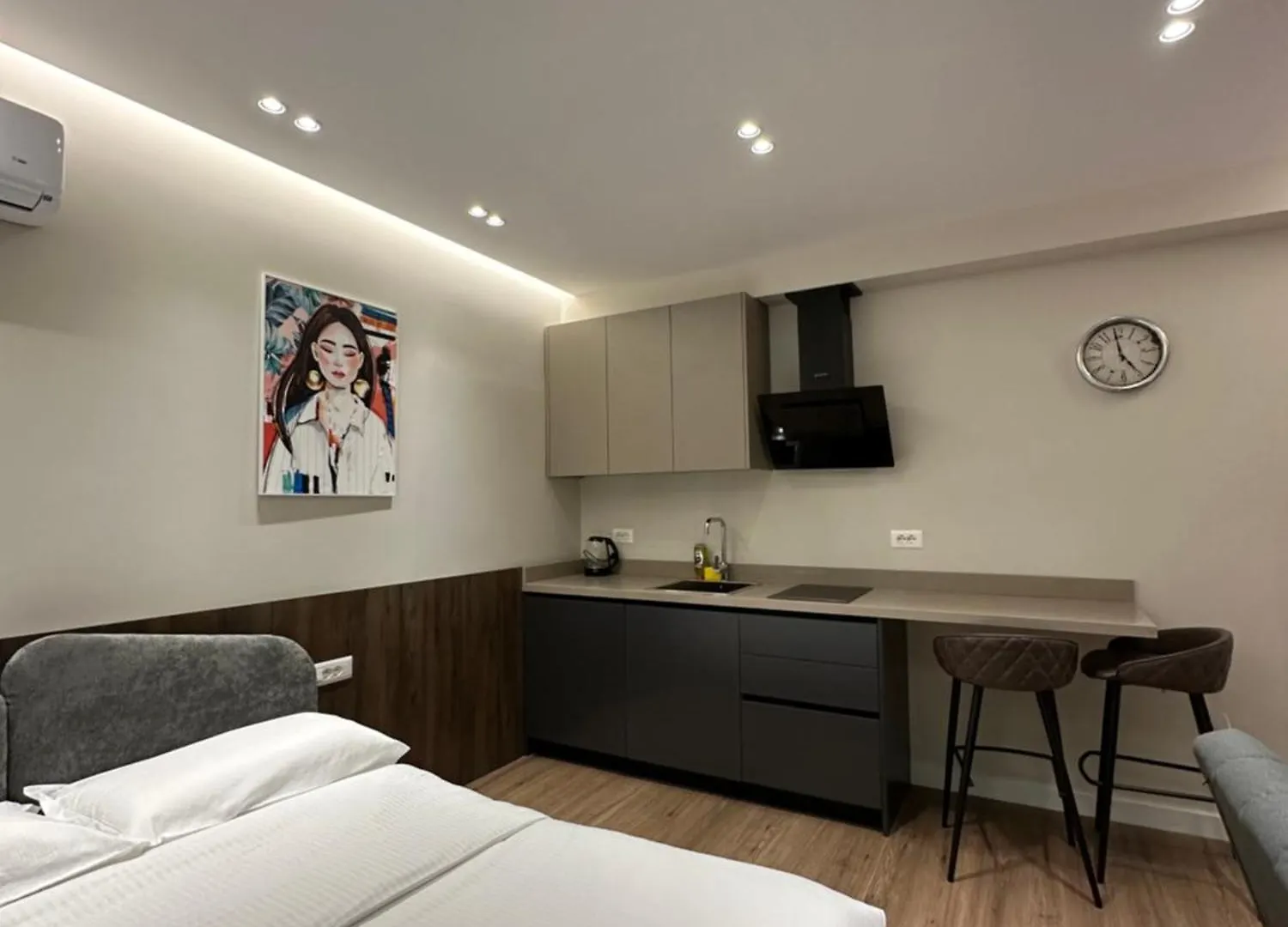 Apartment Lux Stay Tirana