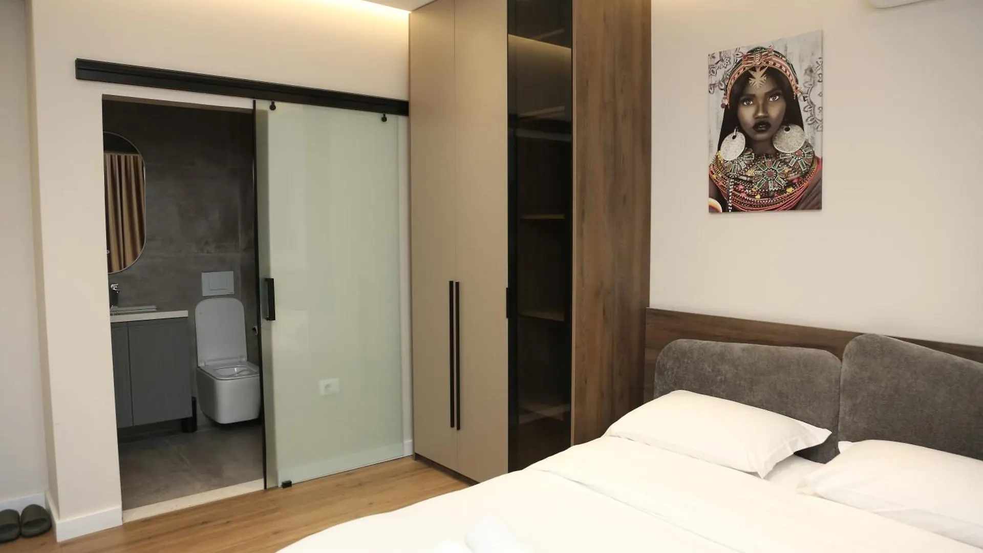 Apartment Lux Stay Tirana